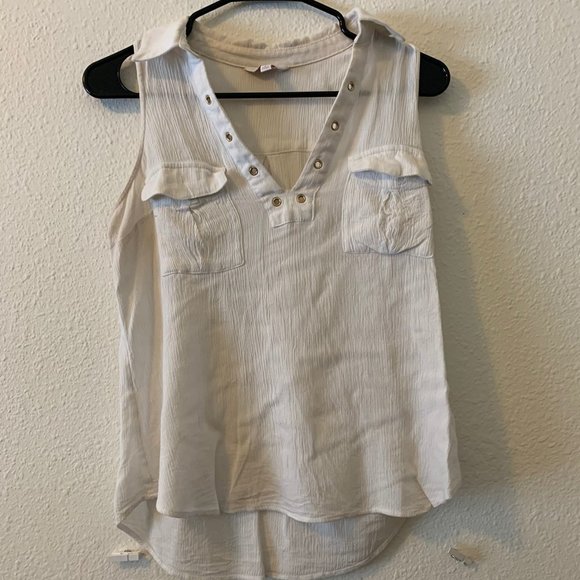 White Tank - Picture 1 of 3